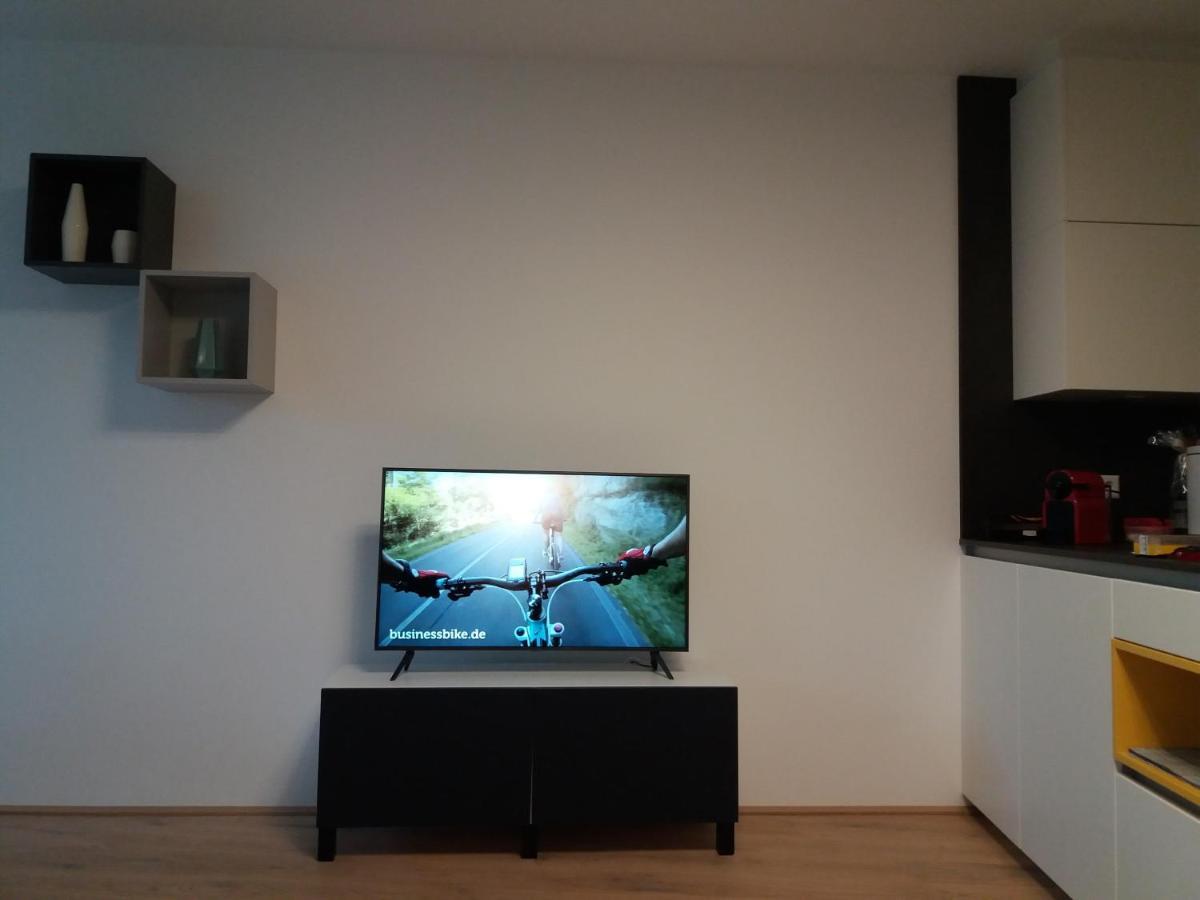 Top 5 Alpe Maritima - Traumhafte Ferienwohnung Mit Seeblick Und Bergkulisse Am Ossiacher See Annenheim Esterno foto